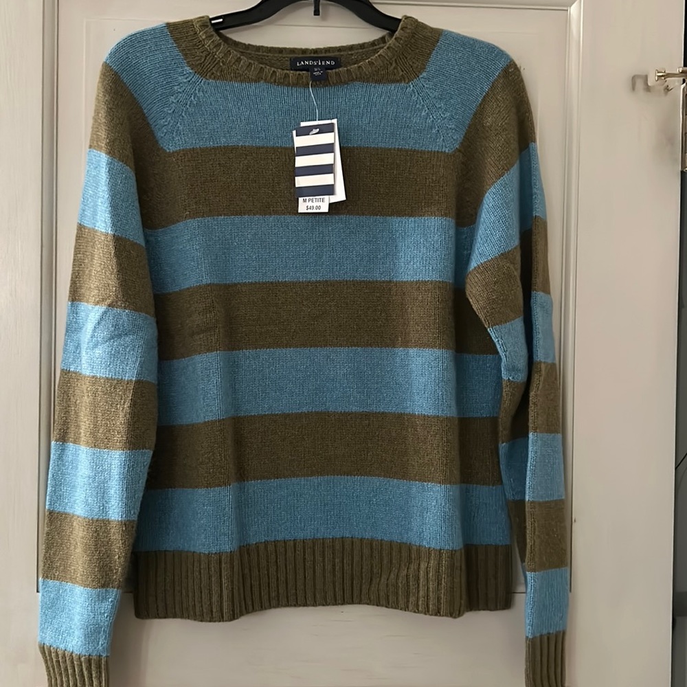 NWT Lands End Sweater, woman’s MP
